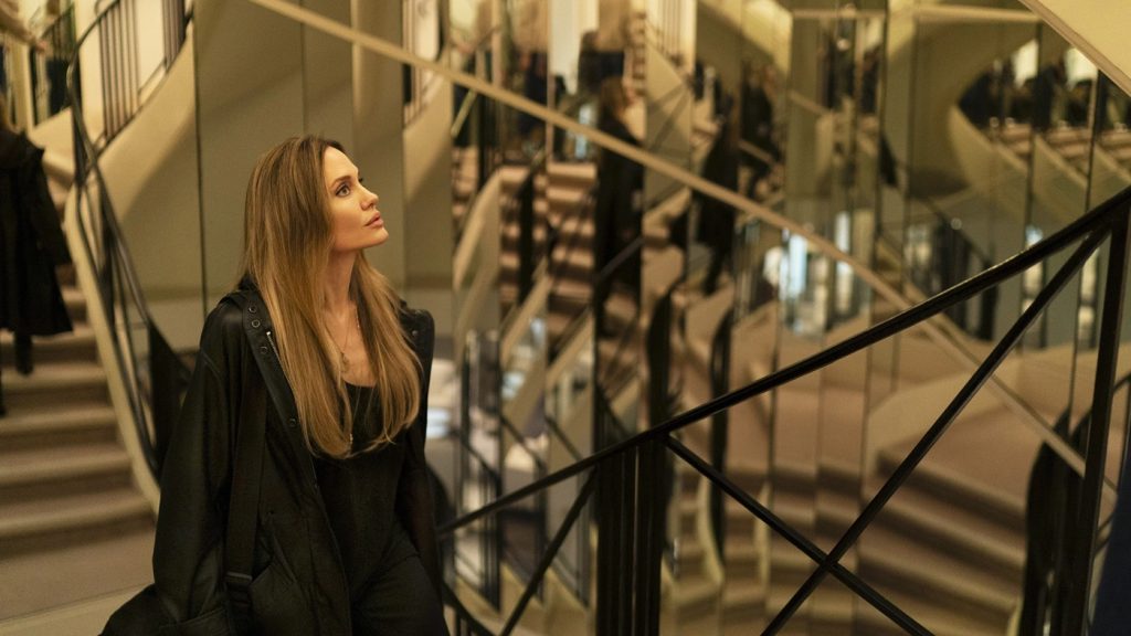دانلود فیلم Couture 2025 مد فاخر